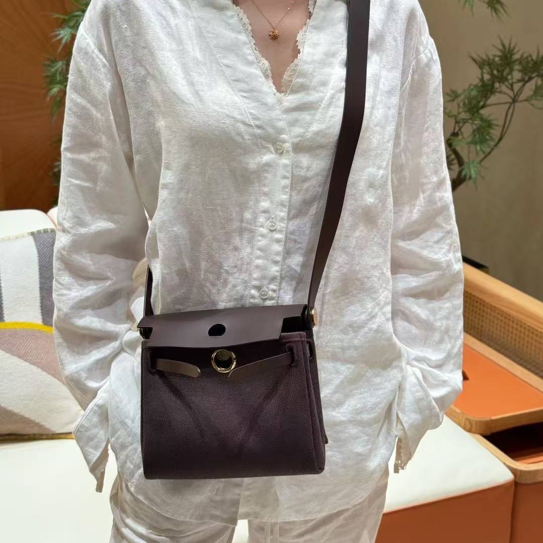 Hermes Mini Herbag Zip 20 Bag Retourne Ebene Handmade In Militaire Canvas and Hunter Cowhide Gold Hardware - Image 3