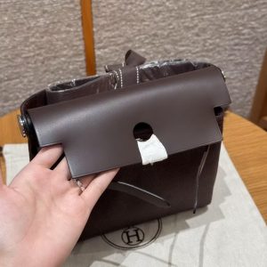 Hermes Mini Herbag Zip 20 Bag Retourne Ebene Handmade In Militaire Canvas and Hunter Cowhide Silver Hardware - Image 15