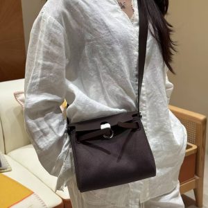 Hermes Mini Herbag Zip 20 Bag Retourne Ebene Handmade In Militaire Canvas and Hunter Cowhide Silver Hardware - Image 3