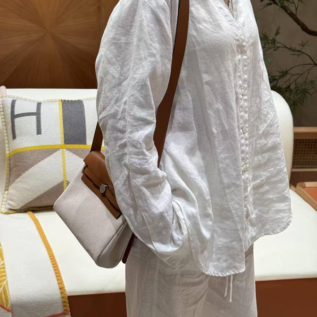 Hermes Mini Herbag Zip 20 Bag Retourne Ecru Beige Fauve Handmade In Militaire Canvas and Hunter Cowhide Silver Hardware - Image 4