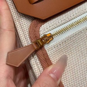 Hermes Mini Herbag Zip 20 Bag Retourne Ecru Beige Gold Handmade In Militaire Canvas and Hunter Cowhide Gold Hardware - Image 18
