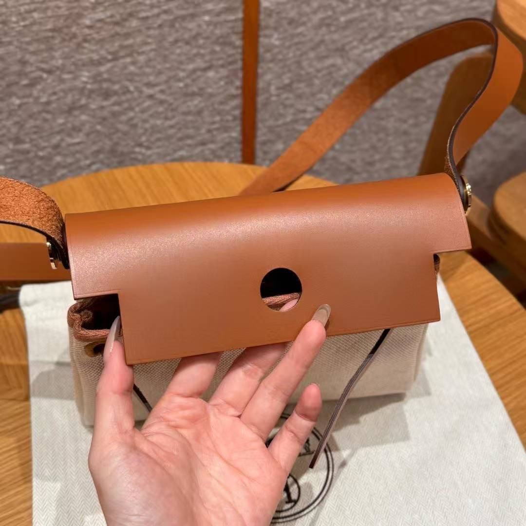 Hermes Mini Herbag Zip 20 Bag Retourne Ecru Beige Gold Handmade In Militaire Canvas and Hunter Cowhide Gold Hardware - Image 13