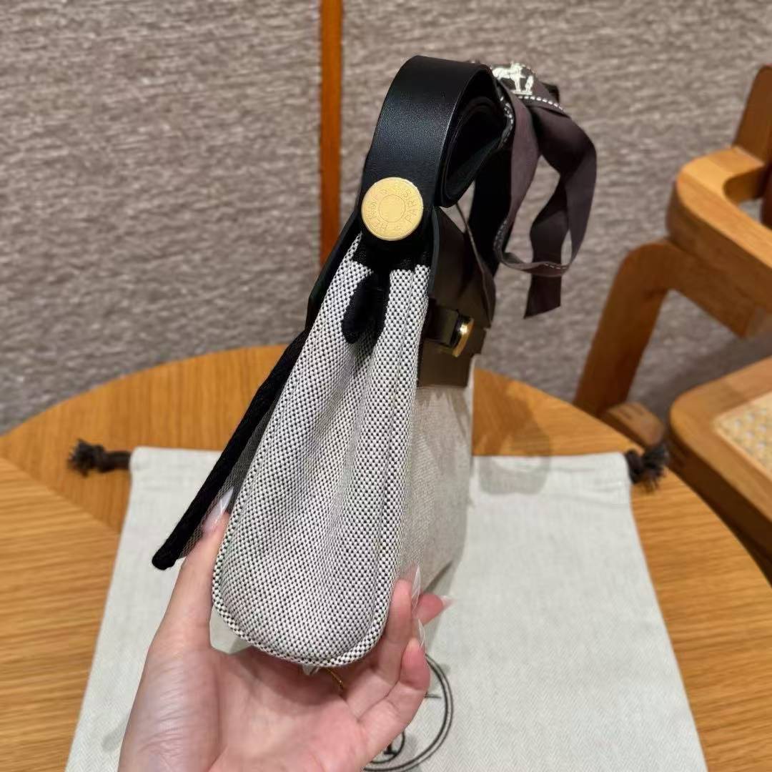 Hermes Mini Herbag Zip 20 Bag Retourne Ecru Noir Handmade In Canvas and Hunter Cowhide Gold Hardware - Image 21