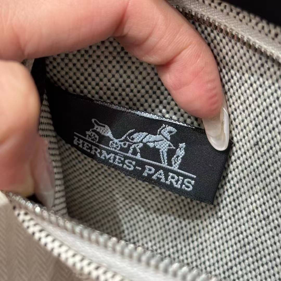 Hermes Mini Herbag Zip 20 Bag Retourne Ecru Noir Handmade In Militaire Canvas and Hunter Cowhide Silver Hardware - Image 18