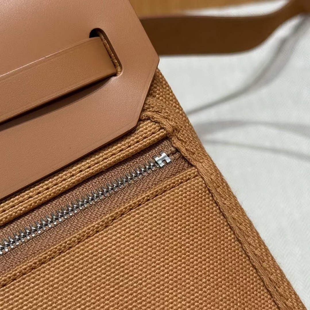 Hermes Mini Herbag Zip 20 Bag Handmade In Militaire Canvas and Hunter Cowhide Silver Hardware Naturel Sable - Image 23