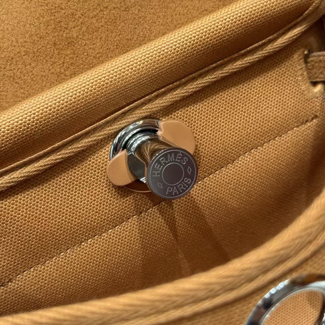 Hermes Mini Herbag Zip 20 Bag Handmade In Militaire Canvas and Hunter Cowhide Silver Hardware Naturel Sable - Image 8
