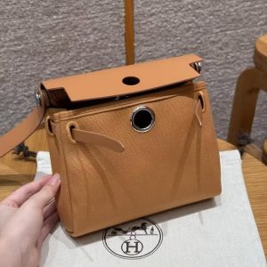 Hermes Mini Herbag Zip 20 Bag Handmade In Militaire Canvas and Hunter Cowhide Silver Hardware Naturel Sable - Image 7