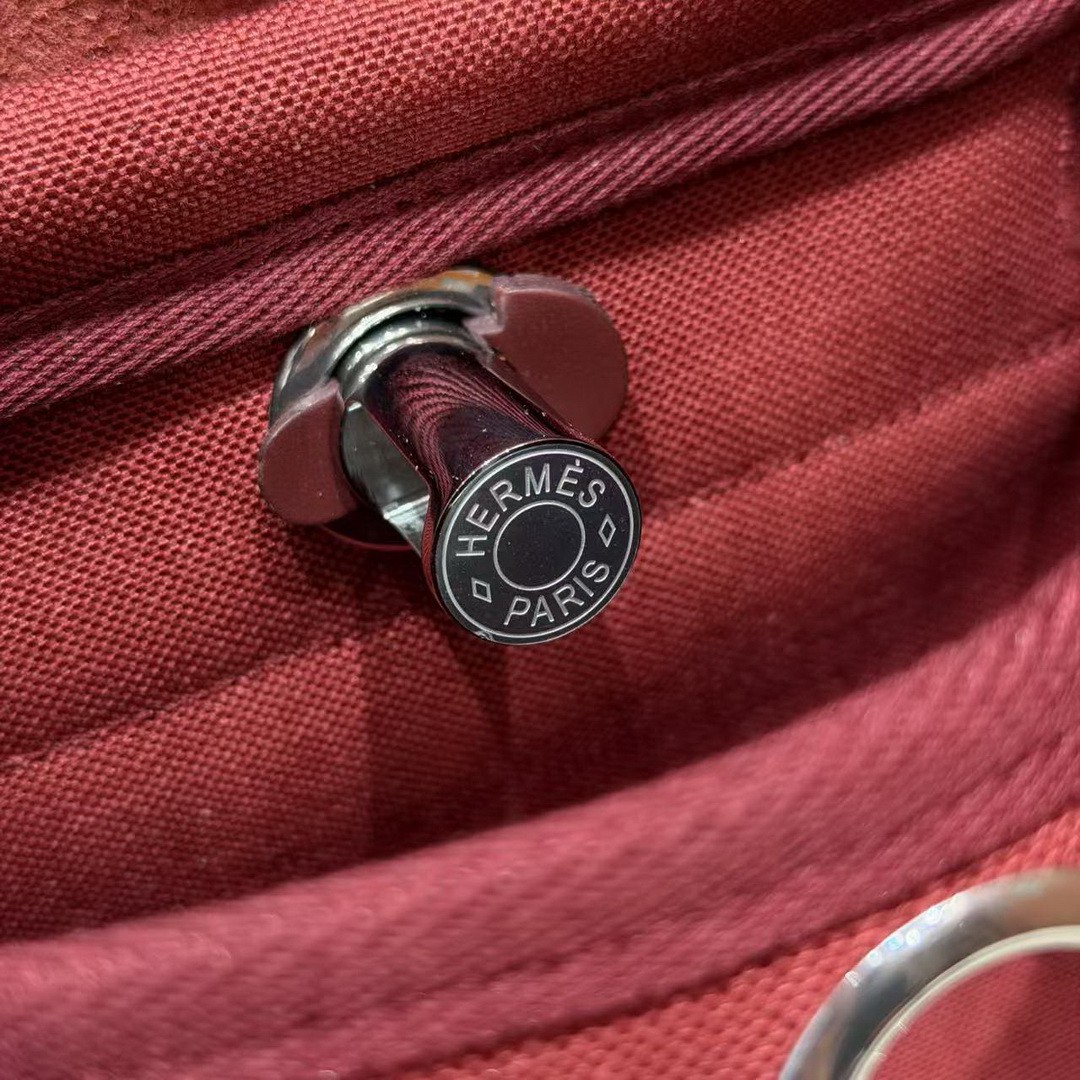 Hermes Mini Herbag Zip 20 Bag Retourne Rouge H Handmade In Militaire Canvas and Hunter Cowhide Silver Hardware - Image 9