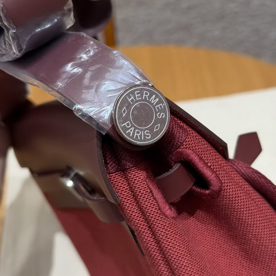 Hermes Mini Herbag Zip 20 Bag Retourne Rouge H Handmade In Militaire Canvas and Hunter Cowhide Silver Hardware - Image 6