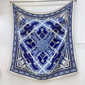 Hermes Mors a Jouets Bandana Shawl 140 70% Cashmere 30% Silk H244354S 03 - Image 11