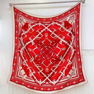 Hermes Mors a Jouets Bandana Shawl 140 70% Cashmere 30% Silk H244354S 03 - Image 5