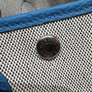 Hermes Neo Garden Party 23 Bag Handmade In Negonda Calfskin Leather And Canbas Silver Hardware Ecru Noir Bleu Outremer - Image 13