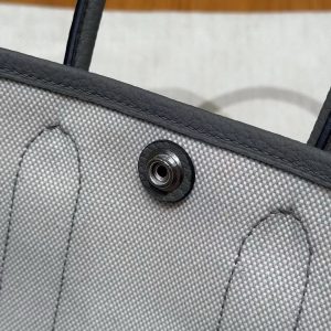 Hermes Neo Garden Party 23 Bag Ecru Noir Gris Meyer Handmade In Negonda Calfskin Leather And Canbas Silver Hardware - Image 8