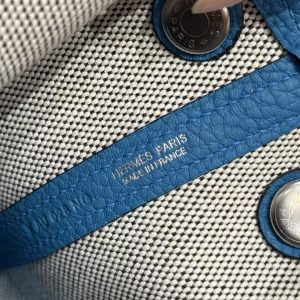 Hermes Neo Garden Party 23 Bag Handmade In Negonda Calfskin Leather And Canbas Silver Hardware Ecru Noir Bleu Outremer - Image 5