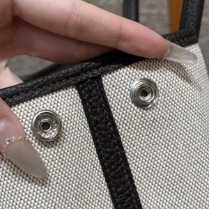 Hermes Neo Garden Party 23 Bag Handmade In Negonda Calfskin Leather And Canbas Silver Hardware Ecru Beige Ebene - Image 7