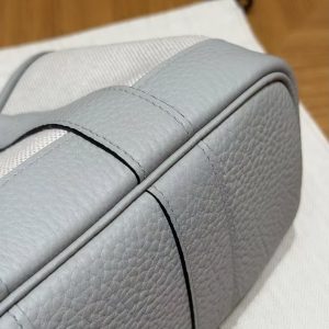 Hermes Neo Garden Party 23 Bag Handmade In Negonda Calfskin Leather And Canbas Silver Hardware Ecru Blue Glacier Gris Pantin - Image 6