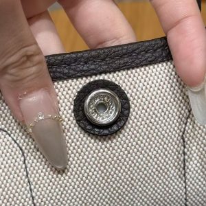Hermes Neo Garden Party 23 Bag Handmade In Negonda Calfskin Leather And Canbas Silver Hardware Ecru Beige Ebene - Image 9