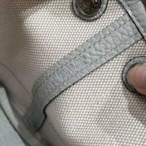 Hermes Neo Garden Party 23 Bag Handmade In Negonda Calfskin Leather And Canbas Silver Hardware Ecru Blue Glacier Gris Pantin - Image 16