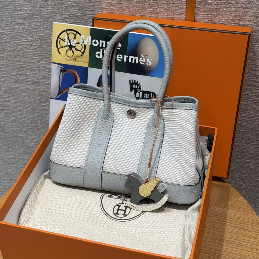 Hermes Neo Garden Party 23 Bag Handmade In Negonda Calfskin Leather And Canbas Silver Hardware Ecru Blue Glacier Gris Pantin - Image 3