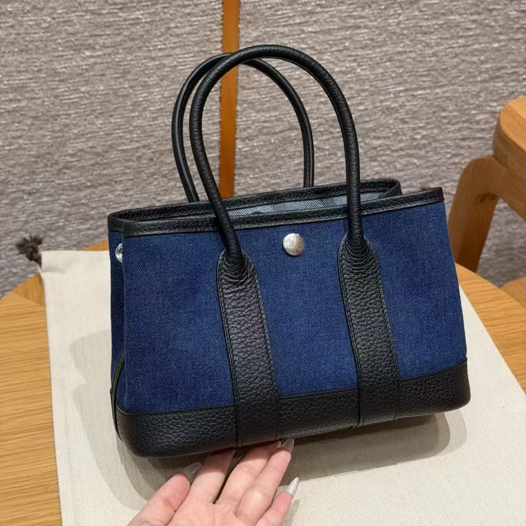 Hermes Neo Garden Party 23 Bag Handmade In Negonda Calfskin Leather And Canbas Silver Hardware Denim Moyen Noir - Image 13