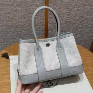 Hermes Neo Garden Party 23 Bag Handmade In Negonda Calfskin Leather And Canbas Silver Hardware Ecru Blue Glacier Gris Pantin - Image 2