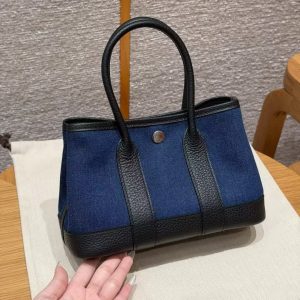 Hermes Neo Garden Party 23 Bag Handmade In Negonda Calfskin Leather And Canbas Silver Hardware Denim Moyen Noir - Image 2