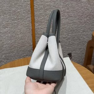 Hermes Neo Garden Party 23 Bag Ecru Noir Gris Meyer Handmade In Negonda Calfskin Leather And Canbas Silver Hardware - Image 12