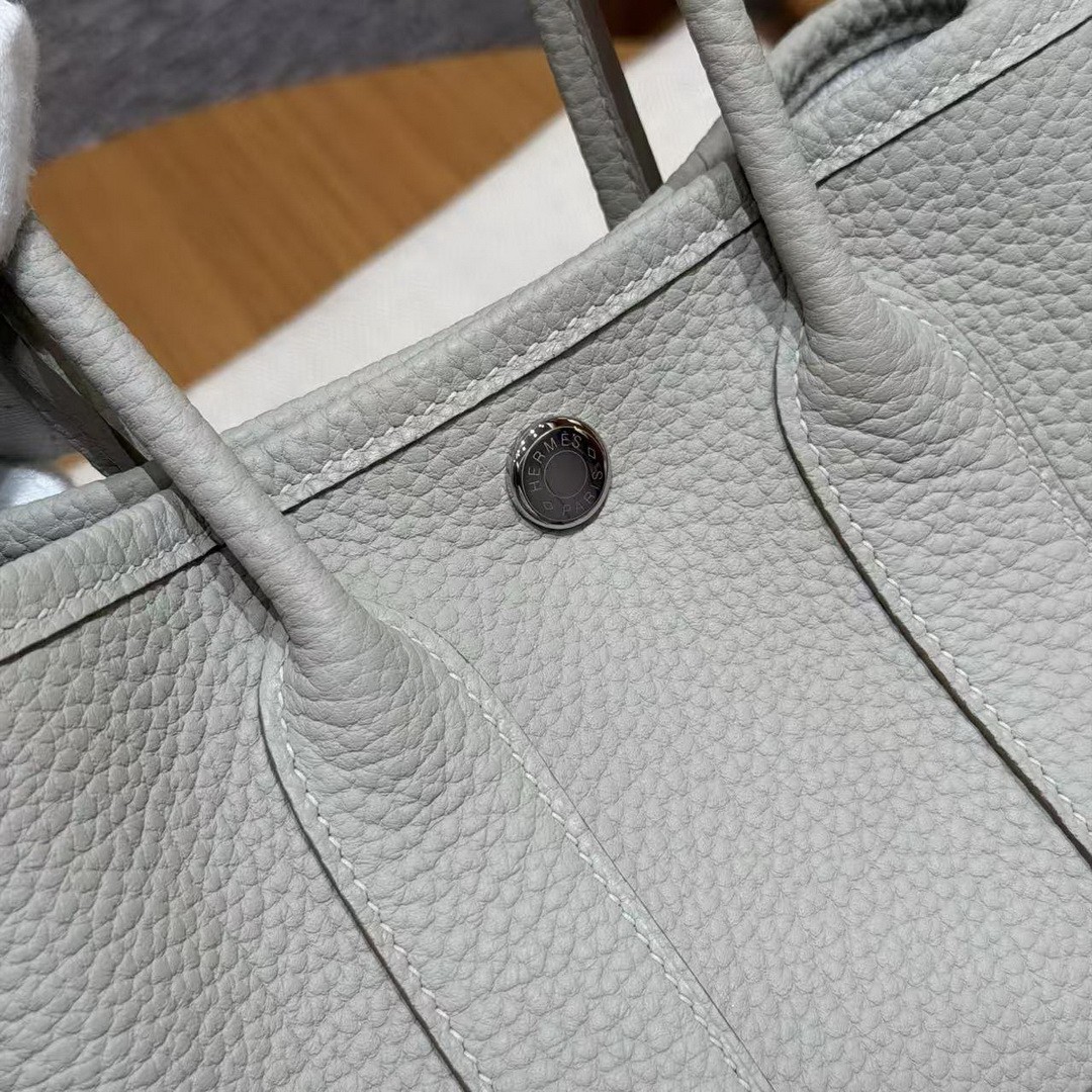 Hermes Neo Garden Party 23 Bag Handmade In Negonda Calfskin Leather Silver Hardware 8L Beton - Image 15