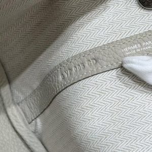 Hermes Neo Garden Party 23 Bag Handmade In Negonda Calfskin Leather Silver Hardware 8L Beton - Image 5