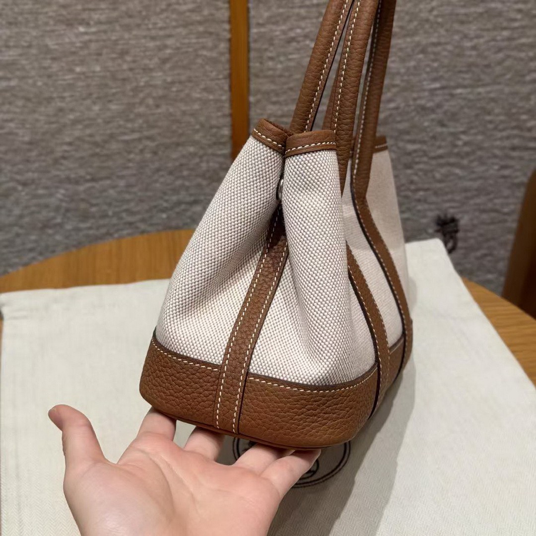 Hermes Neo Garden Party 23 Bag Handmade In Negonda Calfskin Leather And Canbas Silver Hardware Ecru Gold - Image 2