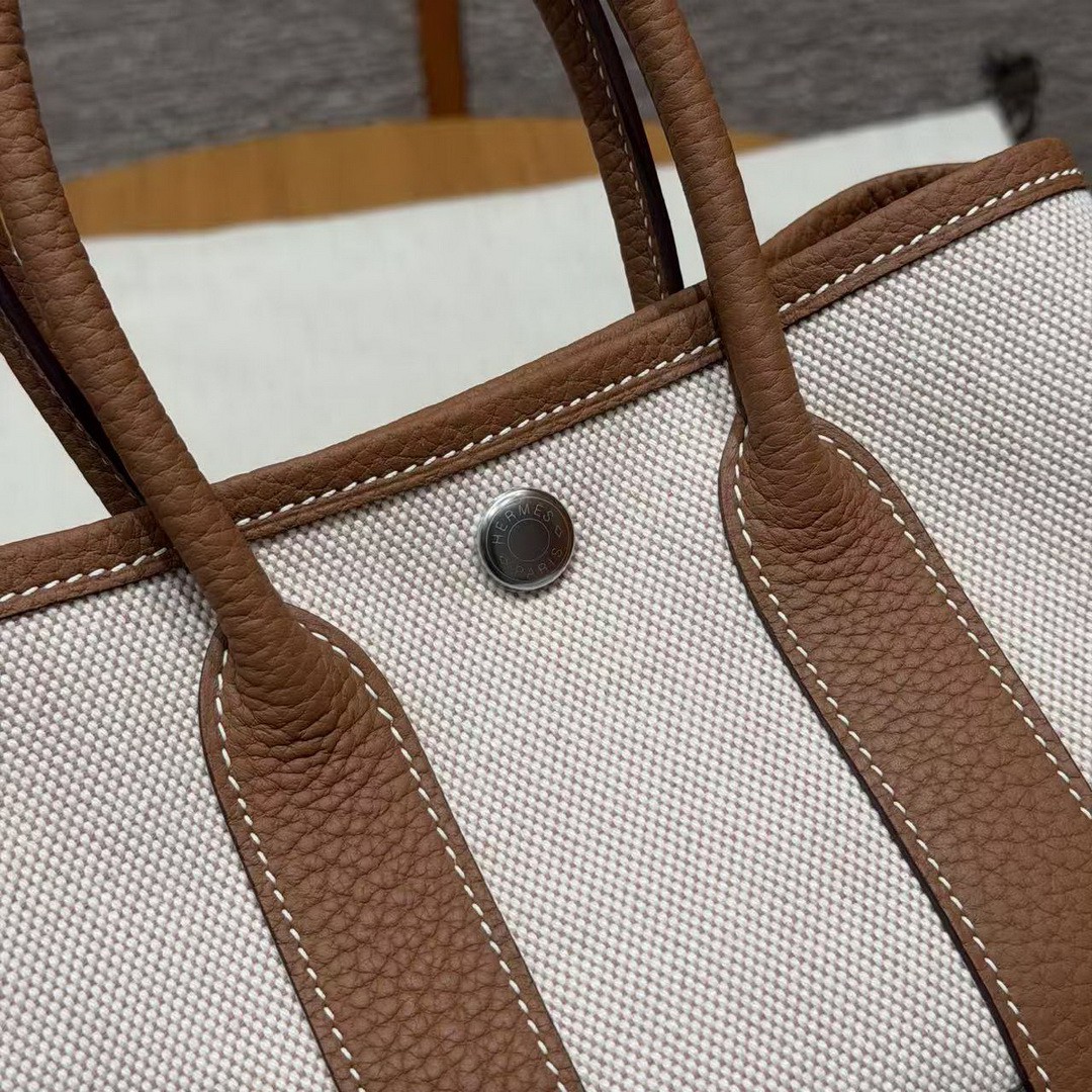 Hermes Neo Garden Party 23 Bag Handmade In Negonda Calfskin Leather And Canbas Silver Hardware Ecru Gold - Image 5