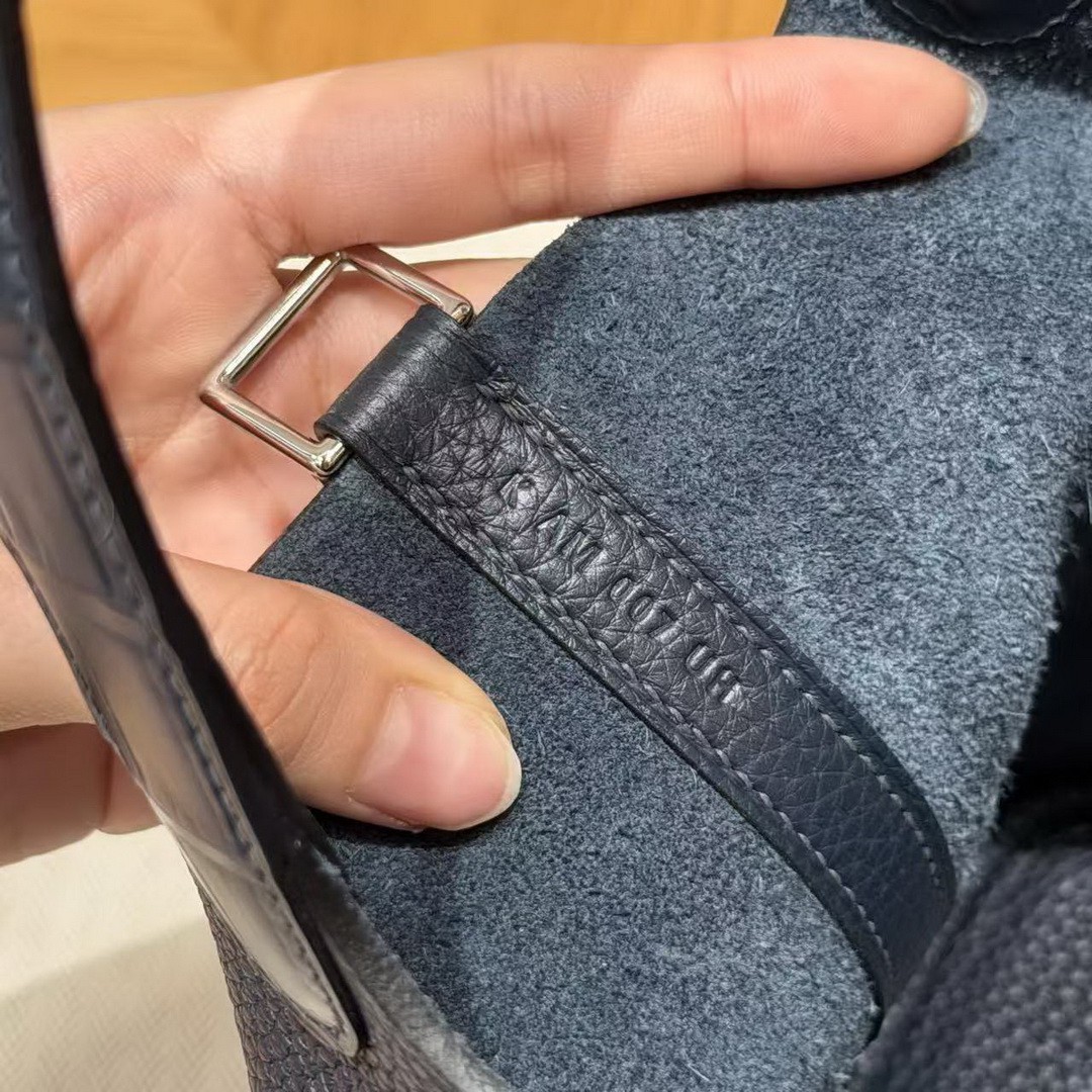 Hermes Picotin Lock 18 CM Bag Handmade In Taurillon Clemence Leather Matte Alligator Silver Hardware 2Z Blue Niut - Image 10