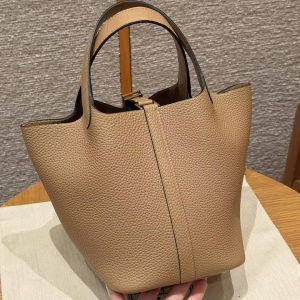 Hermes Picotin Lock 18 CM Bag Handmade In Taurillon Clemence Leather And Matte Alligator Crocodile Gold Hardware 0M Chai - Image 2