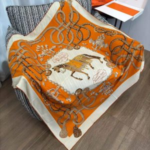Alternative view of Hermes Palefroi Shawl 140 70% Cashmere 30% Silk H241423S 03