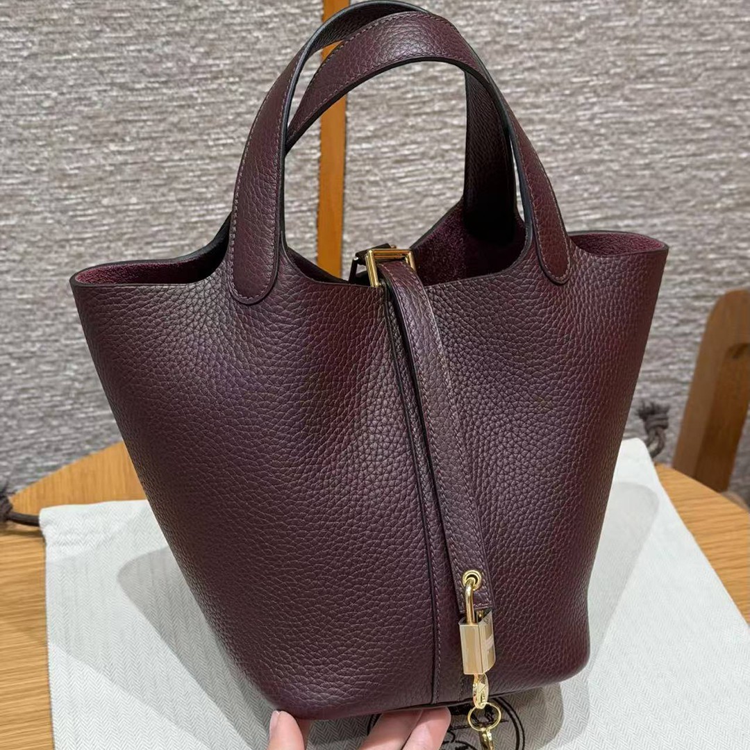 Hermes Picotin Lock 18 CM Bag Handmade In Taurillon Clemence Leather Gold Hardware 0G Rouge Seller