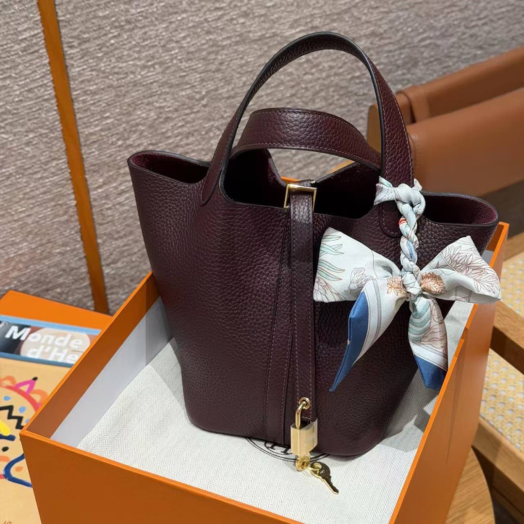 Hermes Picotin Lock 18 CM Bag Handmade In Taurillon Clemence Leather Gold Hardware 0G Rouge Seller - Image 10