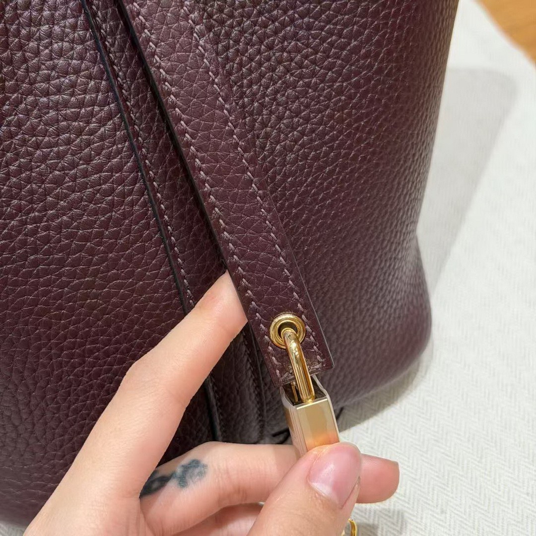 Hermes Picotin Lock 18 CM Bag Handmade In Taurillon Clemence Leather Gold Hardware 0G Rouge Seller - Image 8
