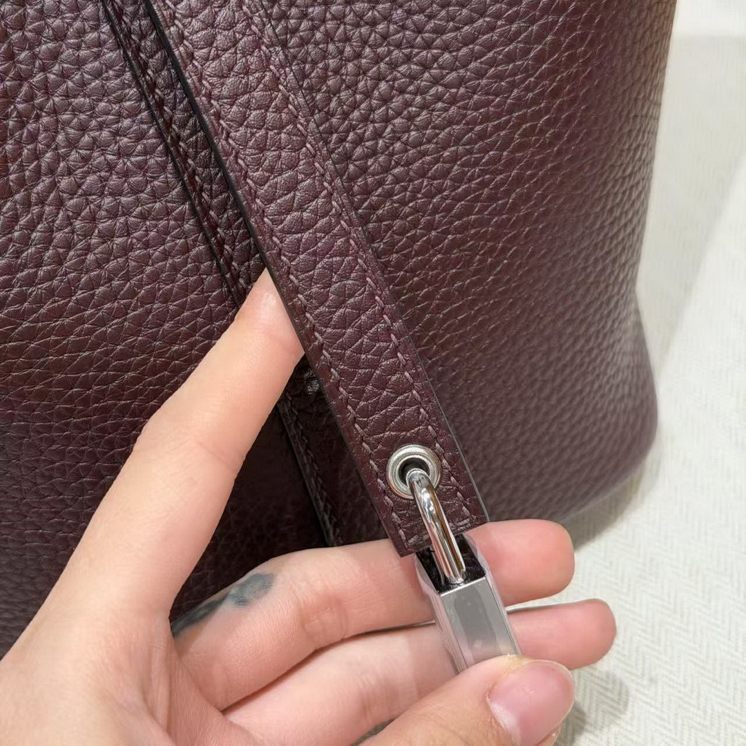 Hermes Picotin Lock 18 CM Bag Handmade In Taurillon Clemence Leather Silver Hardware 0G Rouge Seller - Image 11