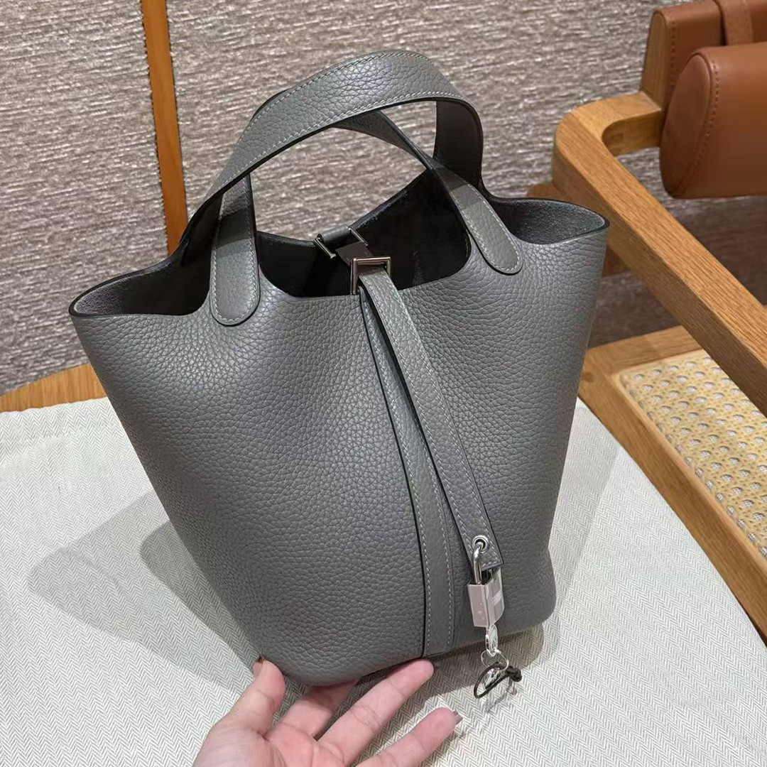Hermes Picotin Lock 18 CM Bag Handmade In Taurillon Clemence Leather Silver Hardware 0L Gris Meyer - Image 2