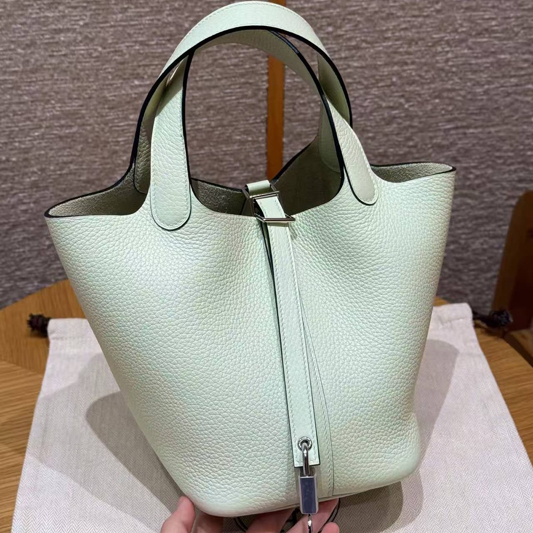 Hermes Picotin Lock 18 CM Bag Handmade In Taurillon Clemence Leather Silver Hardware 0S Vert Fizz