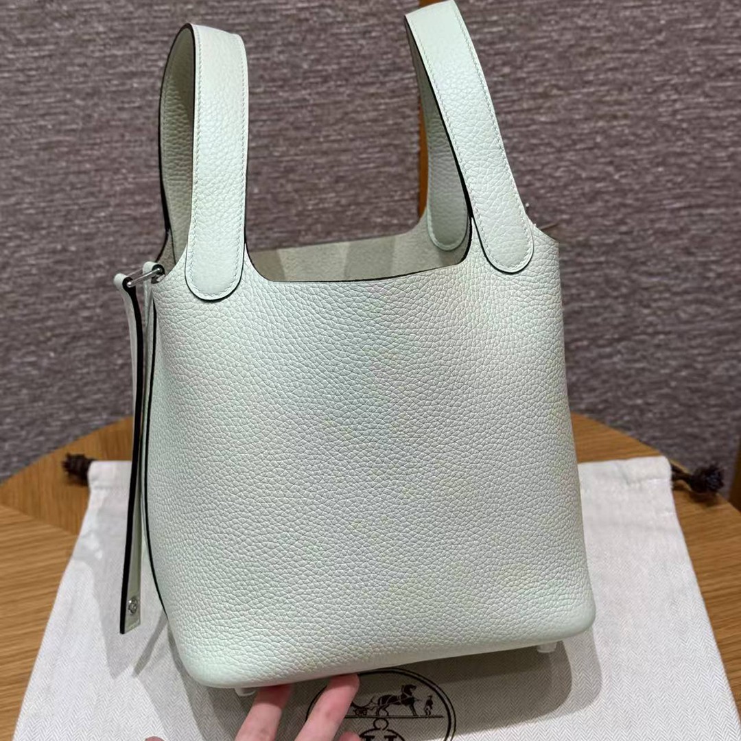 Hermes Picotin Lock 18 CM Bag Handmade In Taurillon Clemence Leather Silver Hardware 0S Vert Fizz - Image 18