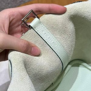 Hermes Picotin Lock 18 CM Bag Handmade In Taurillon Clemence Leather Silver Hardware 0S Vert Fizz - Image 13