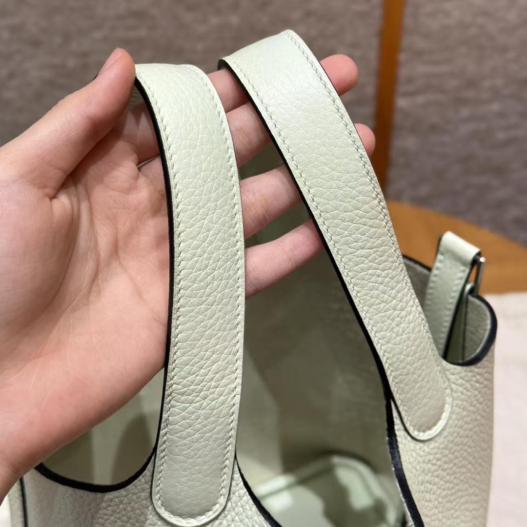 Hermes Picotin Lock 18 CM Bag Handmade In Taurillon Clemence Leather Silver Hardware 0S Vert Fizz - Image 12
