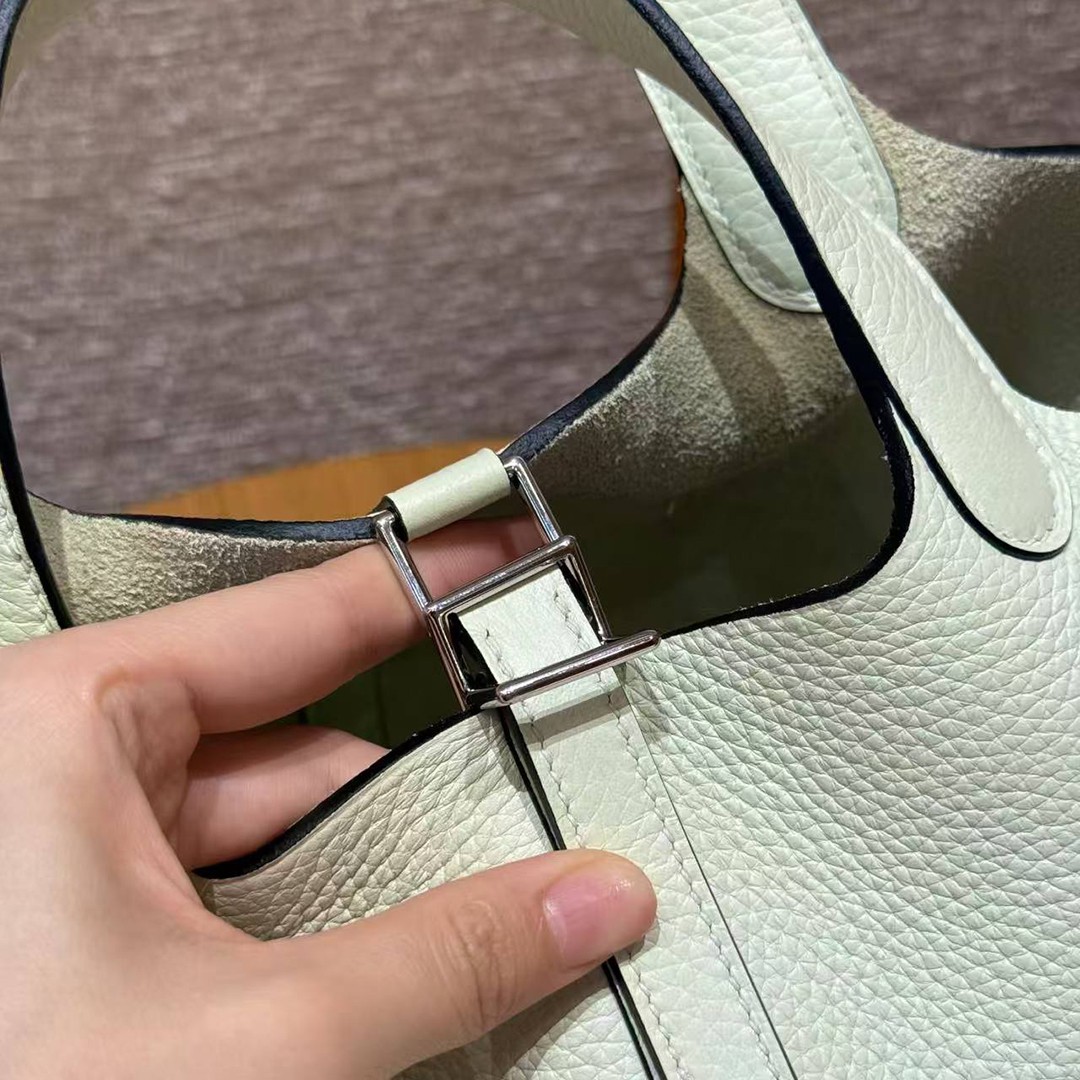 Hermes Picotin Lock 18 CM Bag Handmade In Taurillon Clemence Leather Silver Hardware 0S Vert Fizz - Image 9