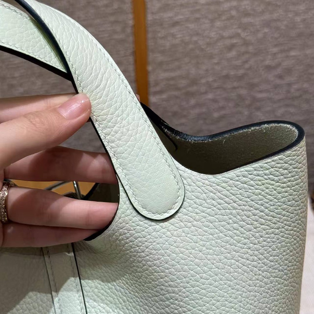 Hermes Picotin Lock 18 CM Bag Handmade In Taurillon Clemence Leather Silver Hardware 0S Vert Fizz - Image 8