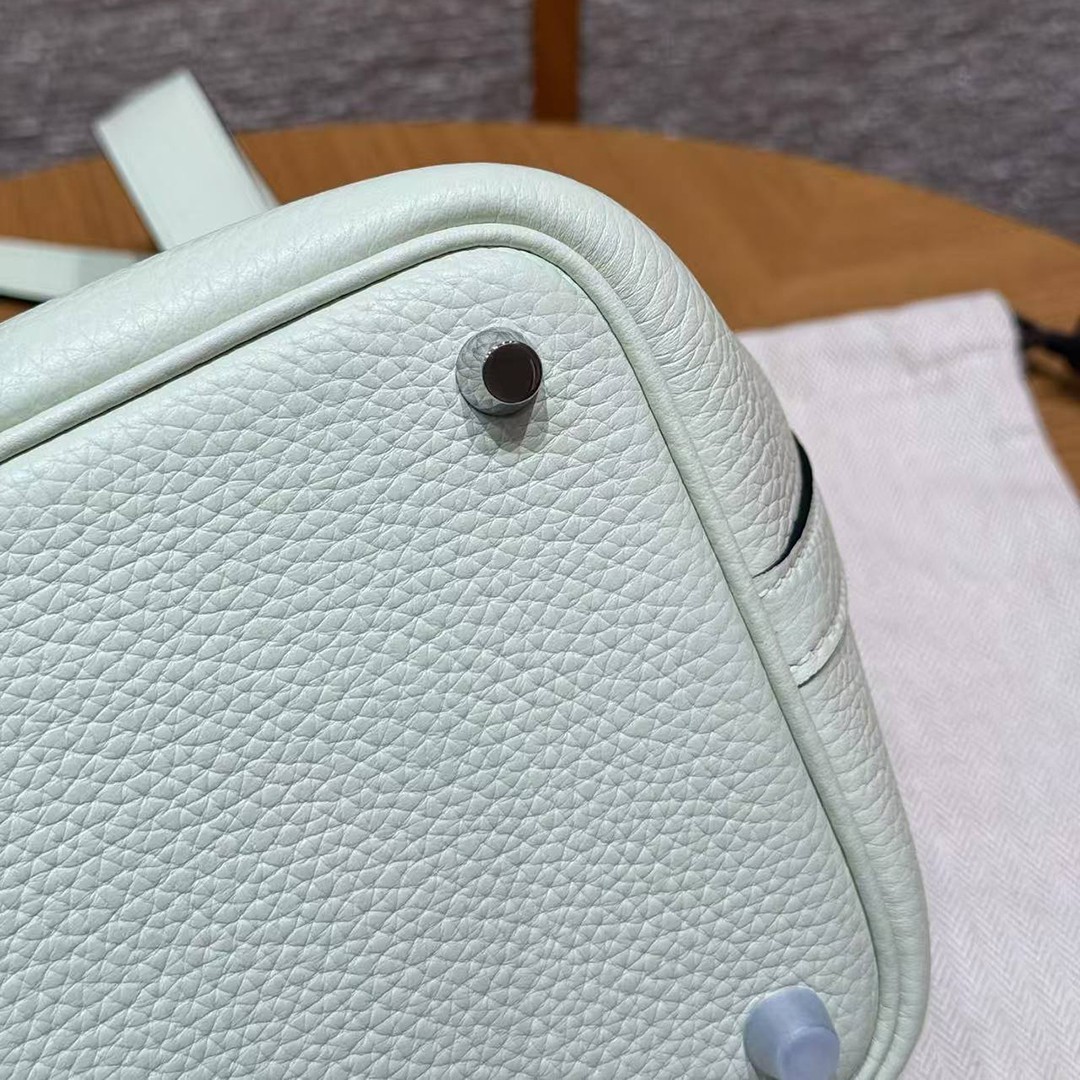Hermes Picotin Lock 18 CM Bag Handmade In Taurillon Clemence Leather Silver Hardware 0S Vert Fizz - Image 3
