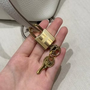 Hermes Picotin Lock 18 CM Bag Handmade In Taurillon Clemence Leather Gold Hardware 0T Mushroom - Image 5