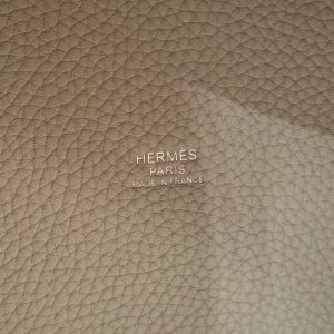 Hermes Picotin Lock 18 CM Bag Handmade In Taurillon Clemence Leather Silver Hardware 0W Gris Neve - Image 12