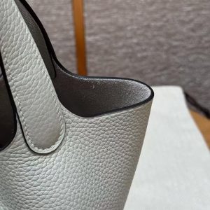 Hermes Picotin Lock 18 CM Bag Handmade In Taurillon Clemence Leather Silver Hardware 0W Gris Neve - Image 6