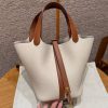 Hermes Picotin Lock 18 CM Bag Handmade In Taurillon Clemence Leather Swift Gold Hardware 10 Craie 37 Gold